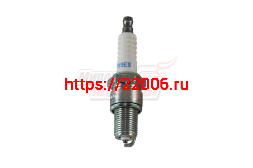 Свеча NGK BPR9ES оригинальная (7788) для снегохода, квадроцикла Polaris Свеча NGK BPR9ES оригинальная (7788) для снегохода, квадроцикла Polaris