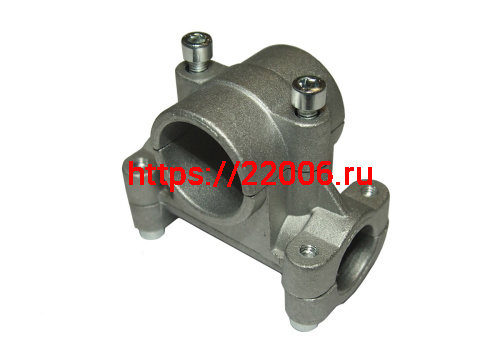 Кронштейн крепления рукояток к штанге мотокосы GBC-026/033/043 (26мм) Кронштейн крепления рукояток к штанге мотокосы GBC-026/033/043 (26мм)